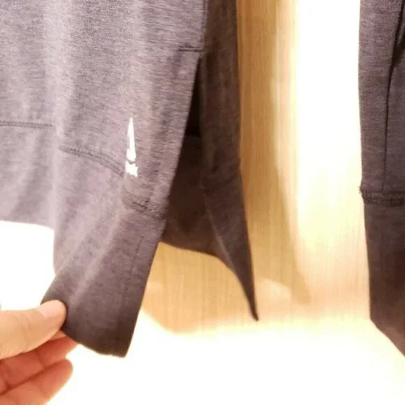 Reebok Womens Long Sleeve Active Wear Top XS - Picture 4 of 6